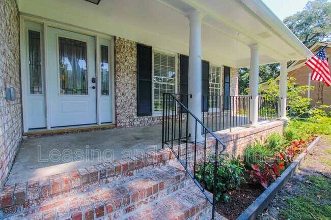 2345 Wofford Rd
