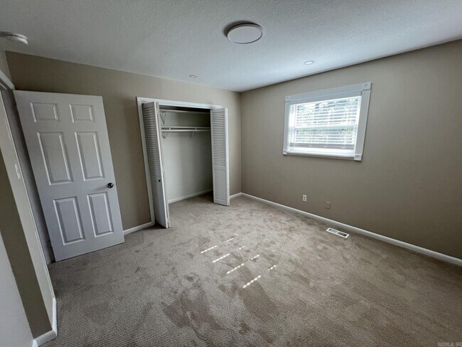 Photo - 9019 N Rodney Parham Rd Unidad E