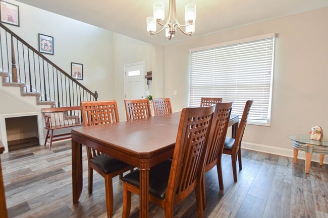 Photo - Pet Friendly Four Bedroom!