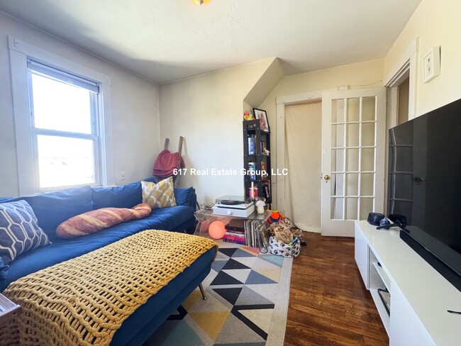 Photo - 26 Royal St Unit 5