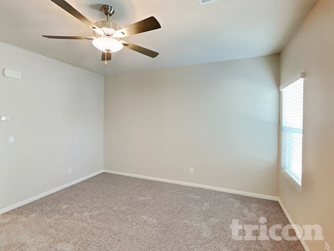 Photo - 7237 Halo Falls St