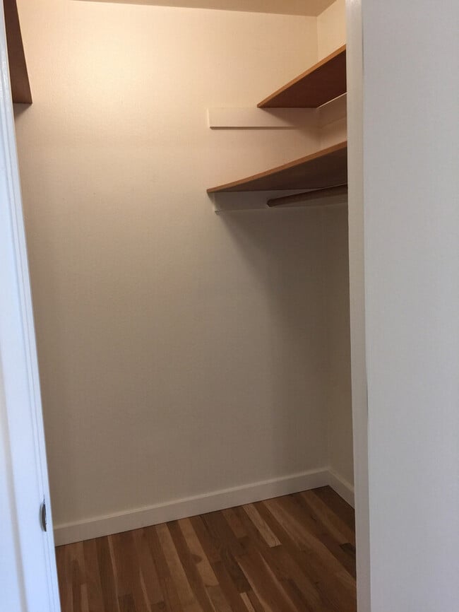 Photo - First month free! Great location! Dishwash...