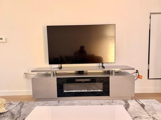 Photo - 25 Park Ln S Unidad 0701