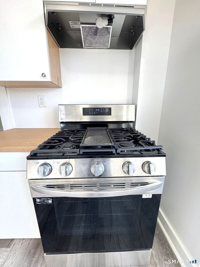 Photo - 1220 State St Unidad 3