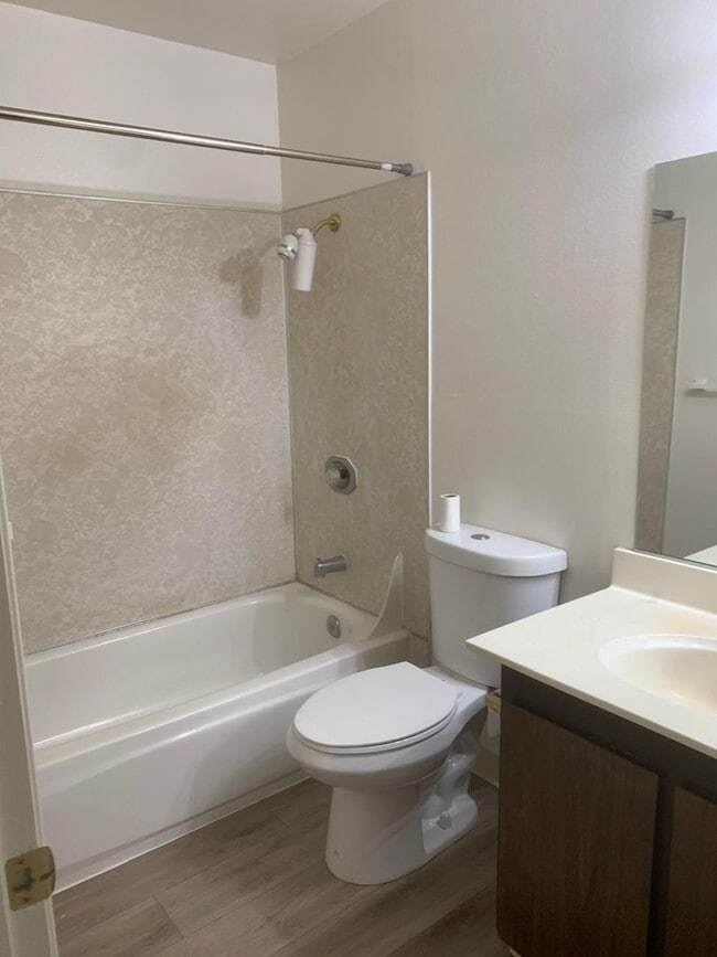 Photo - Ridgewood Apartments