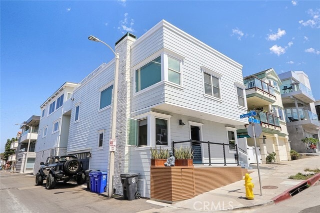 Building Photo - 115 21st St