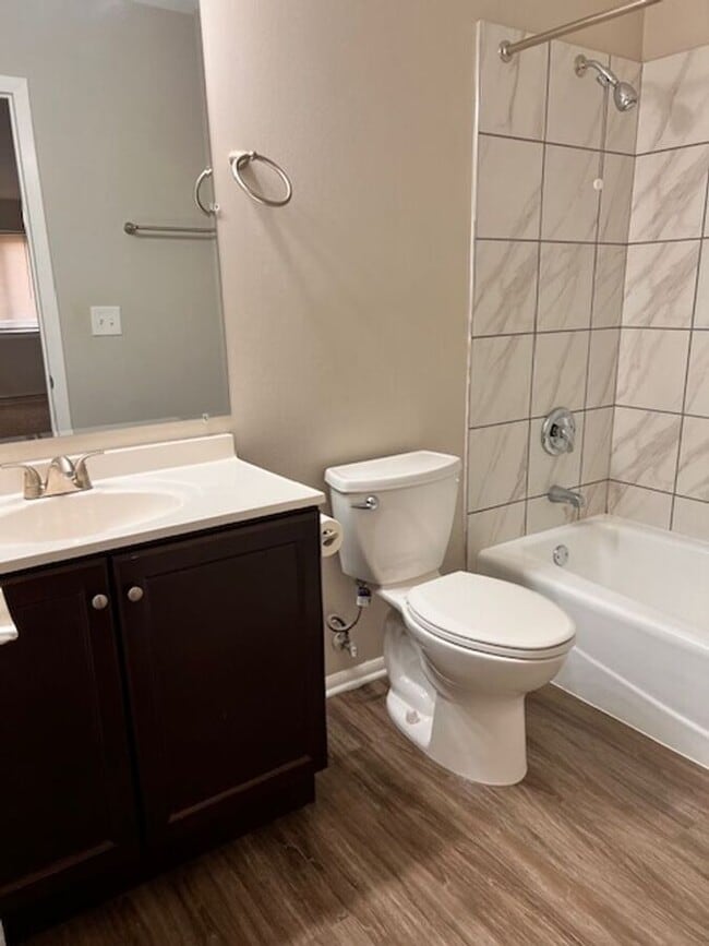 Photo - 1043 Scarborough Ct Unit K2