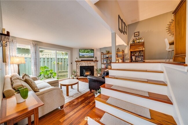 Photo - Beautifully Remodeled 2 bed/1.5 Bath Townh...