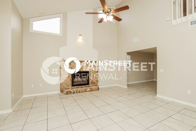 Photo - 1280 Goode Dr NE