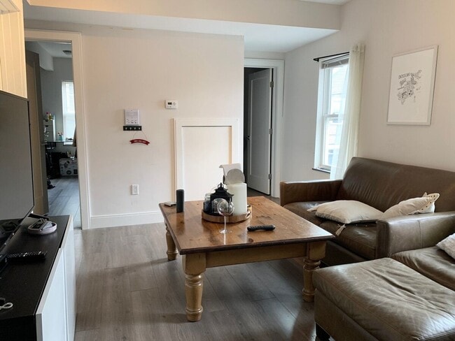 Photo - 13 Carpenter St Unit 2