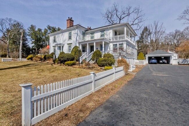 Photo - 25 Woodbridge St Unit 1