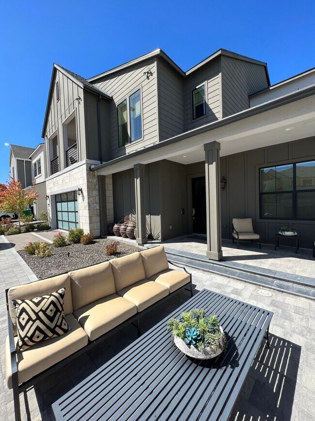 Photo - 307 Marewood Ct