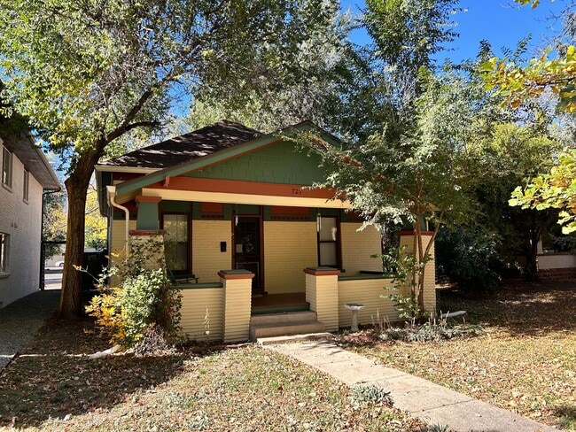 Building Photo - Charming, Historic Bungalow in the Heart o...