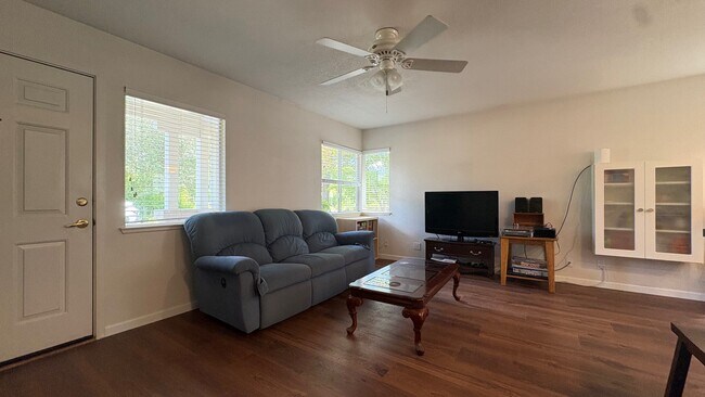 2302 Muir Woods Pl