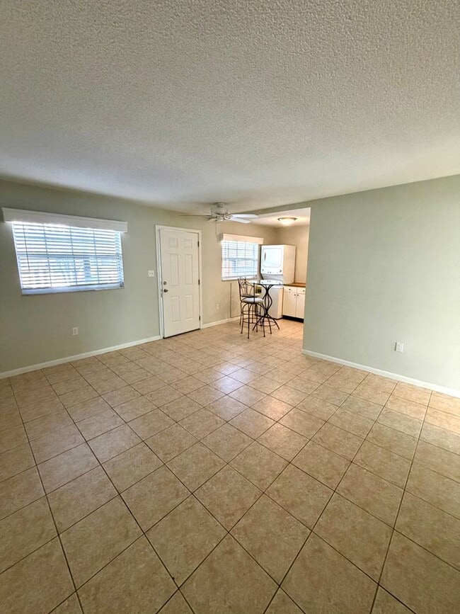 Photo - Popular Location 2/1