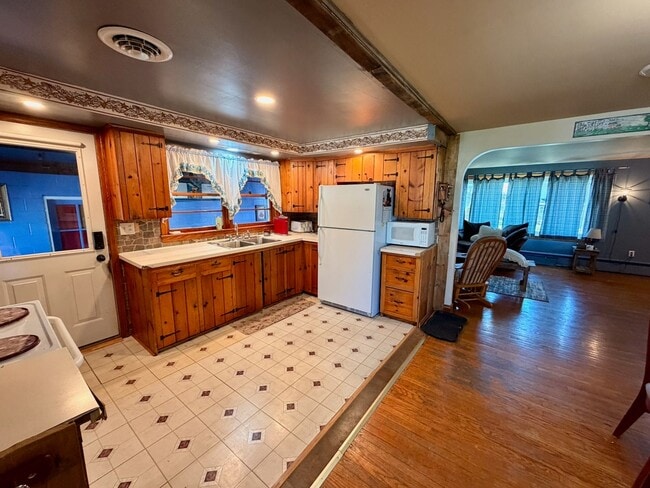 Photo - Ranch Home with 3 Bedrooms and a Yard