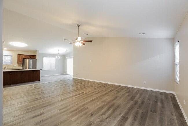7374 W Magdalena Ln