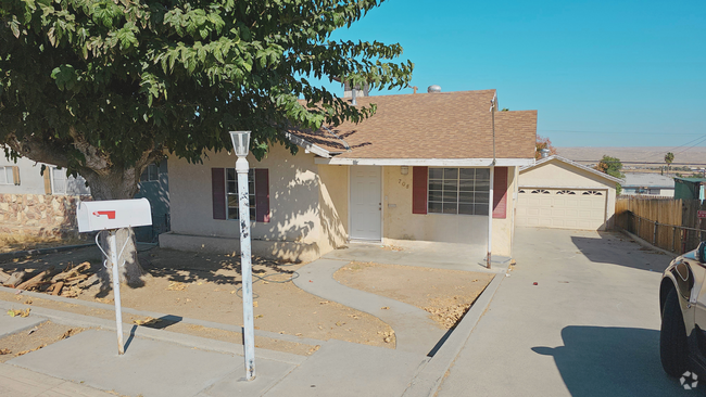 Building Photo - FOR LEASE | 2 Bd 1 Ba Home