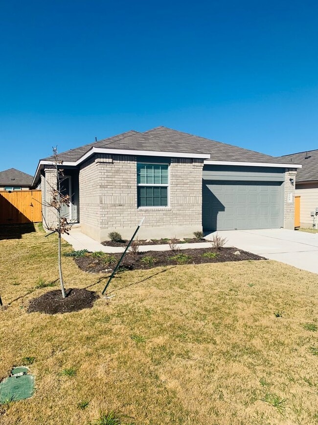 Photo - 4 Bed 2 Bath in Jarrell, TX