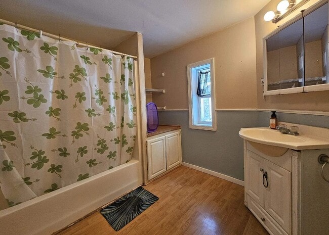 Photo - 31 Silkwood Ave