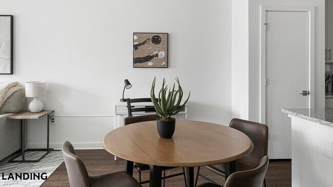 Photo - 2110 Birkhall St Unidad 2130-105