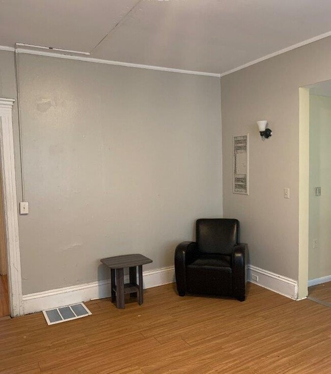 Photo - 220 Eddy St Apartments Unit 1