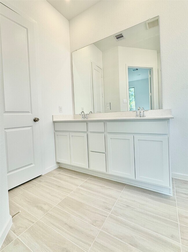 Photo - 8282 Boundary Waters Dr