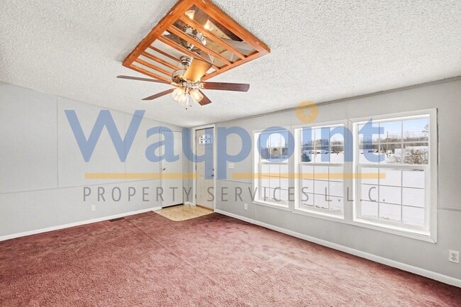 Photo - 9127 N Vickeryville Rd