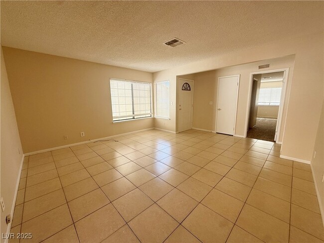 Photo - 6568 Gazelle Dr