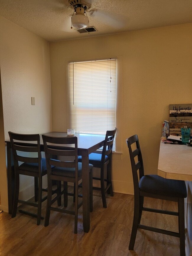 Photo - 418 S Summit St Unit B