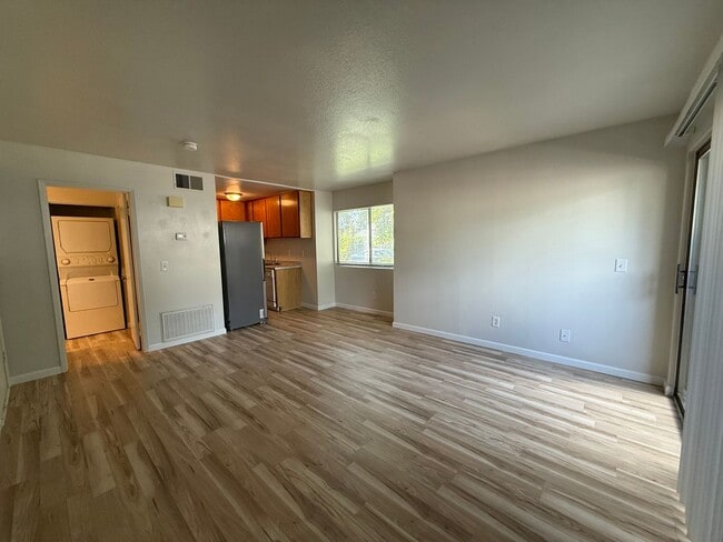 Photo - 2402 Sunny Slope Dr