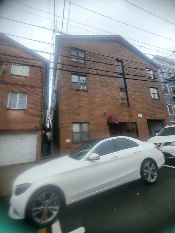 327 71st St Unit 1C