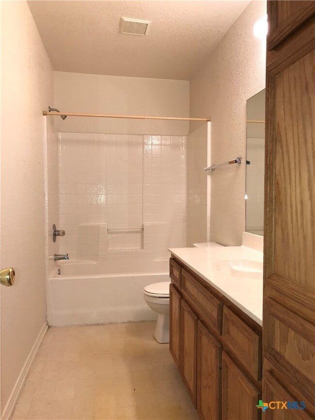 Photo - 3209 Raven Dr