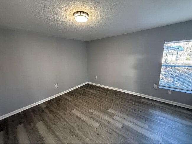 Photo - 1205 Dell St