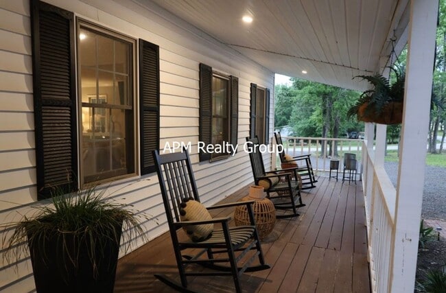 Photo - Private Country Feel Close to Downtown Chapin