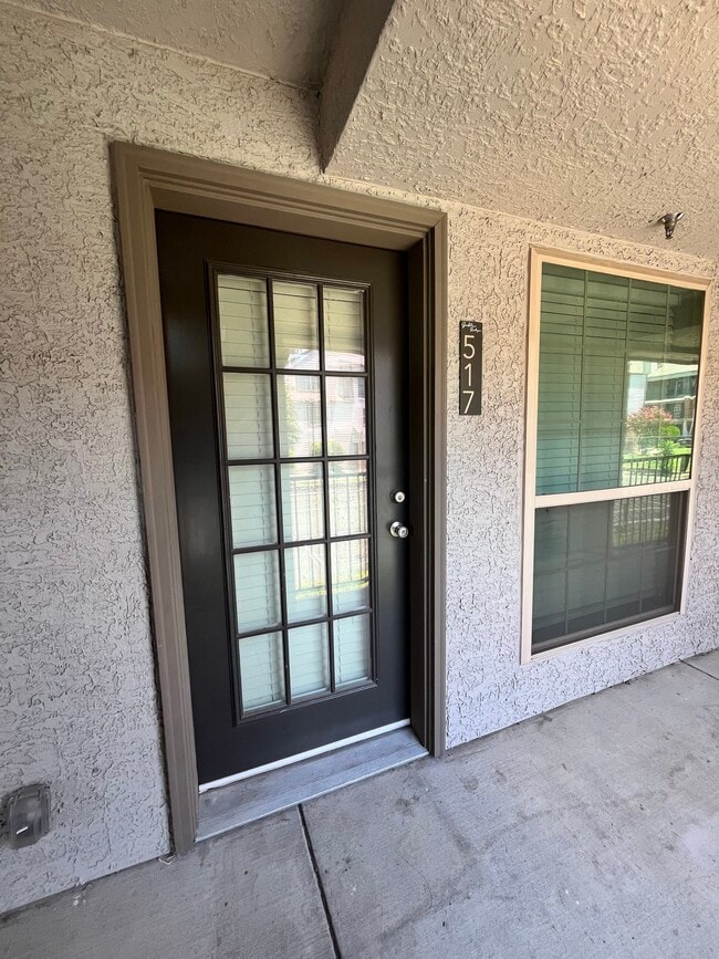 Building Photo - 6108 Abrams Rd Unit 517