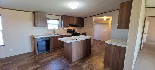 Photo - 10616 Doyle Rd