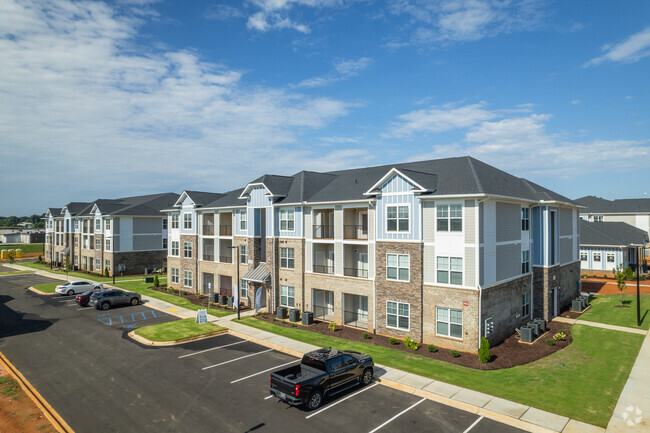 The One at Spartanburg - The One at Spartanburg Apartments