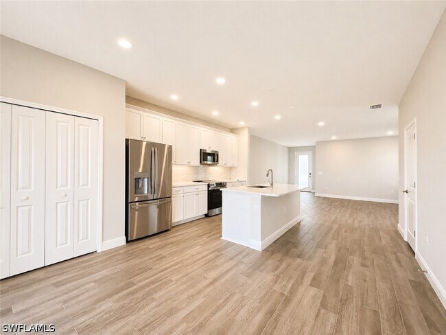 Photo - 5046 Draco Cir