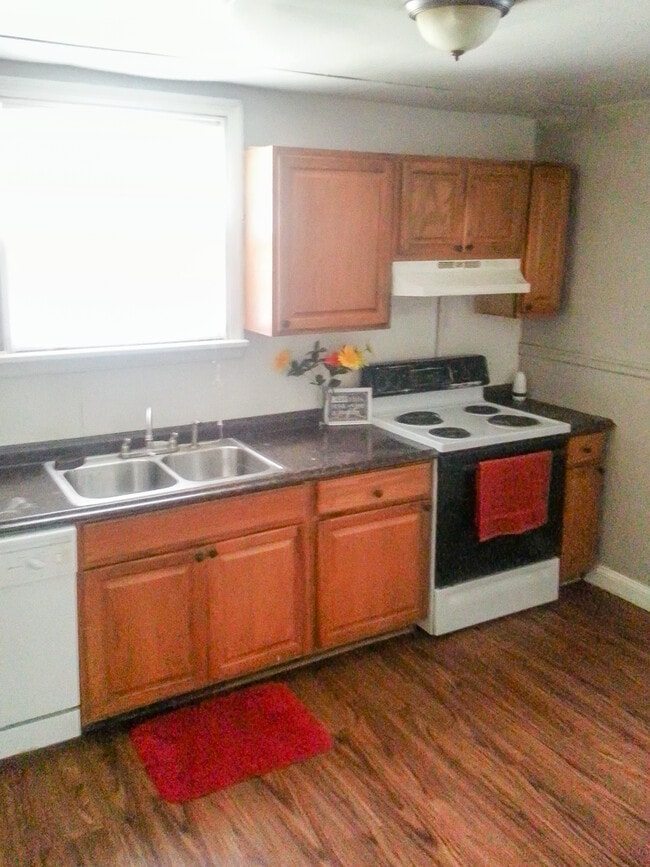 Photo - 1231 Greystone Ave