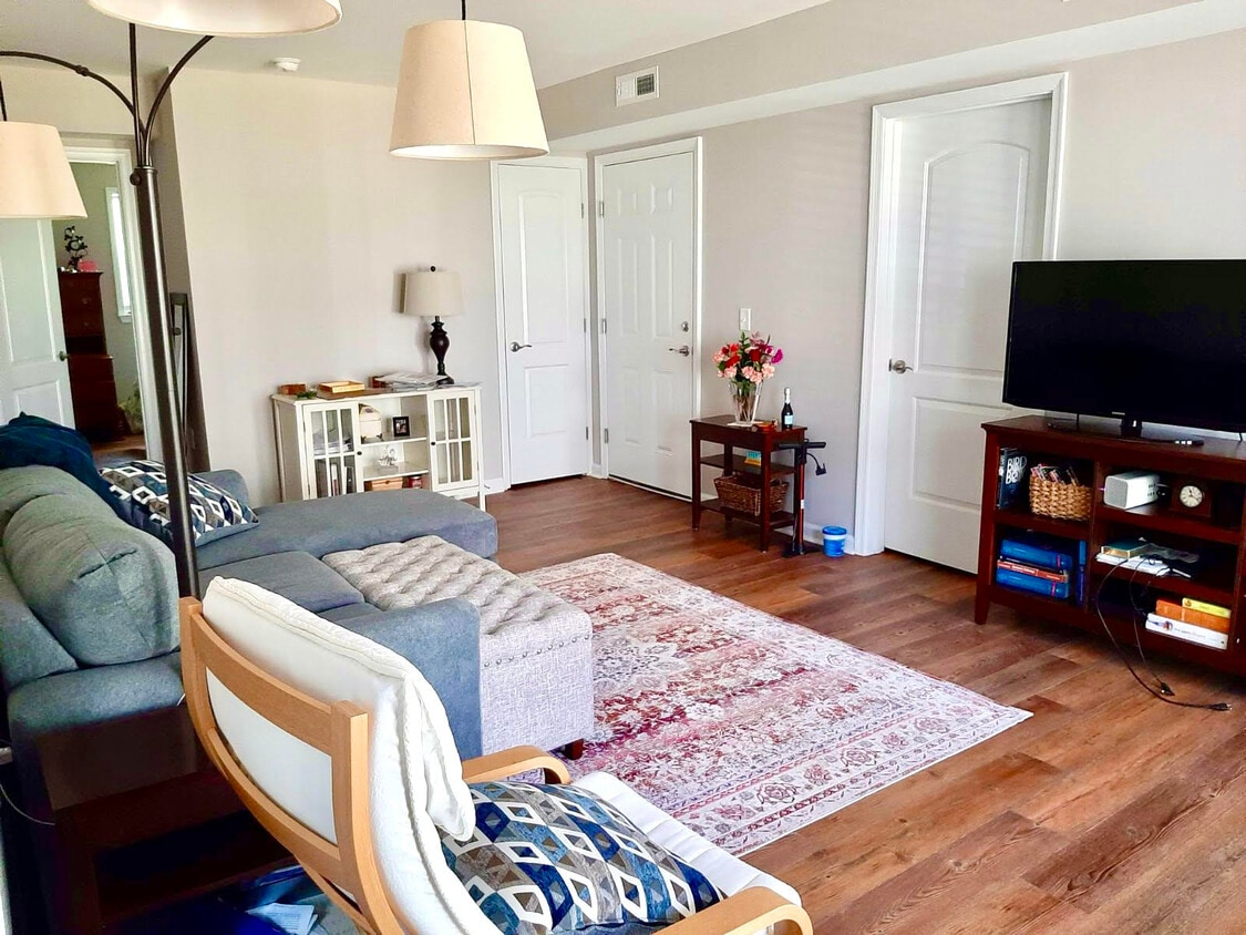 Photo - 1211 Villa Ln (Charlottesville, VA)
