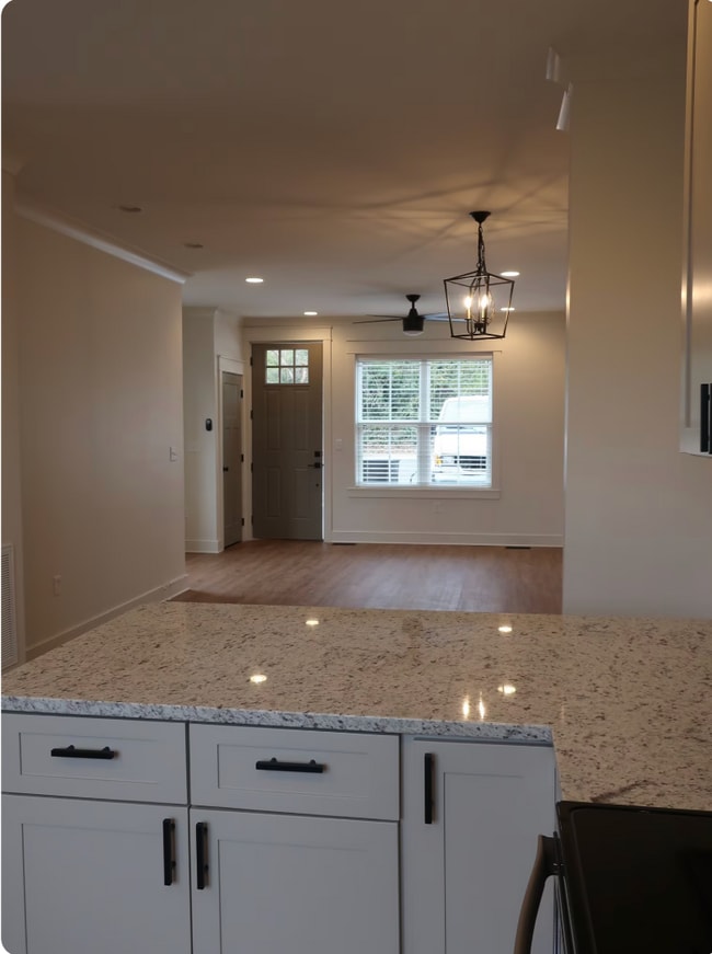 Photo - 2747 Jersey Ave