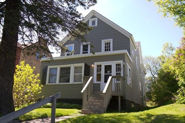 Building Photo - JUNE 2026 - Duluth MN 7 Bed - 2 Bath Singl... Rental