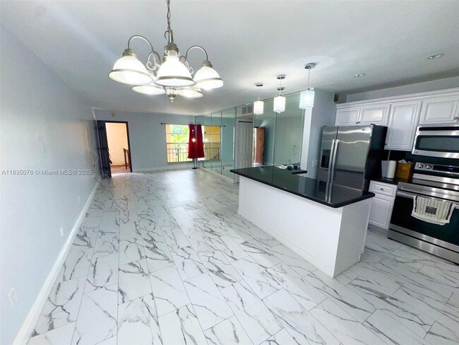 Building Photo - 10850 W Flagler St Unit D315 Rental