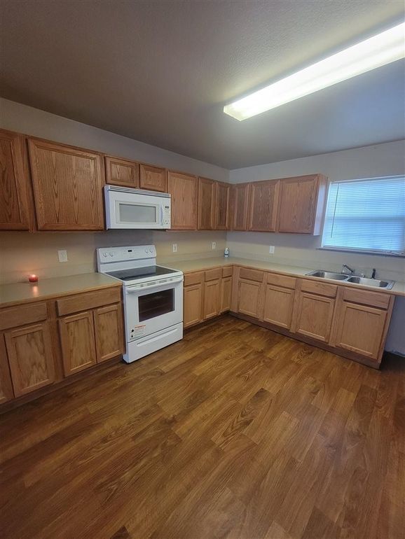 Photo - 8611 FM 1416