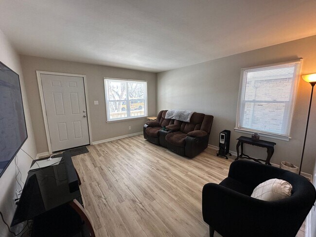 Photo - 2915 N 54th St Unidad 2915-Lower