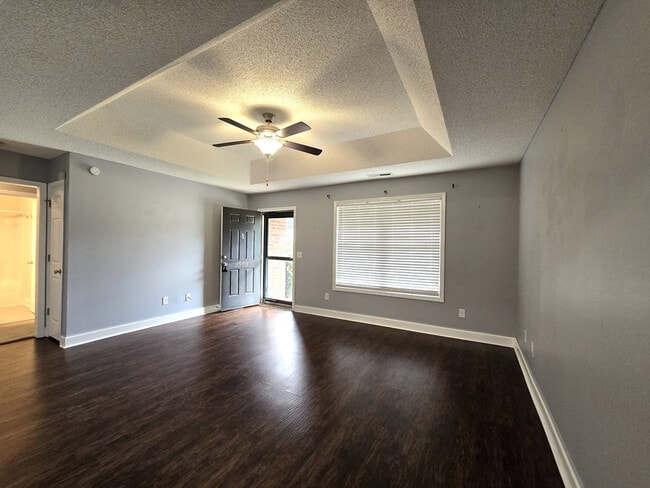 Photo - 3563 Beacon Dr