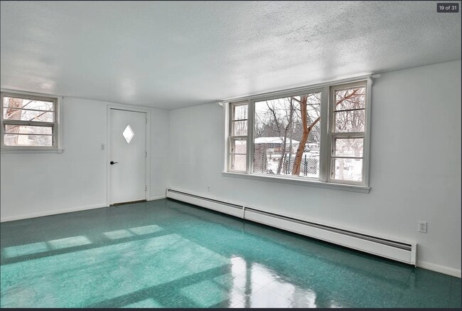 Building Photo - 401 Highland Ave W