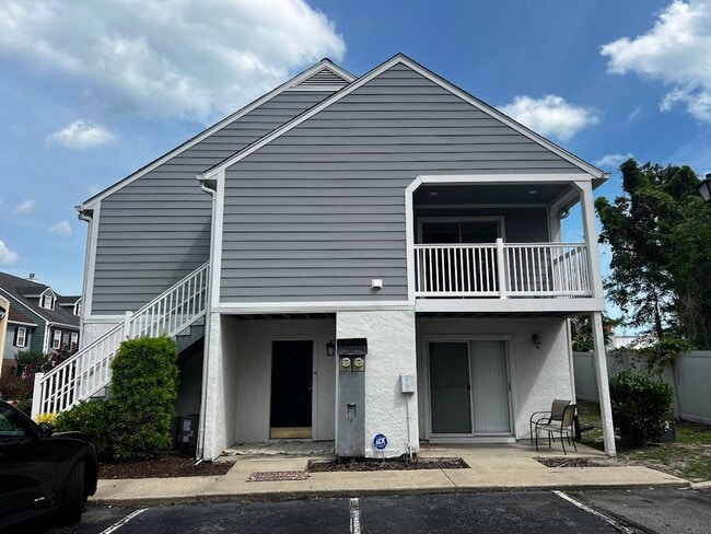 Photo - Totally Renovated and a Walk to the Beach!