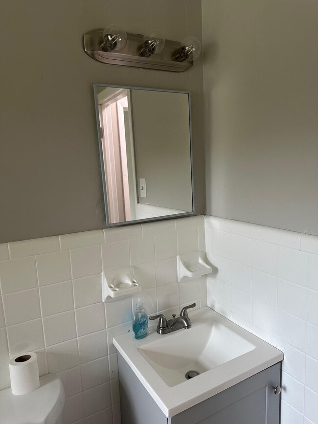 Photo - 399 Wright St SW